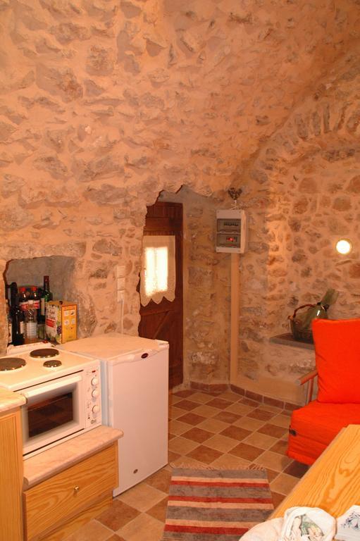 Stoneapartments, Γ Κωσταλοσ Και Σια Οε Avgonima Екстериор снимка