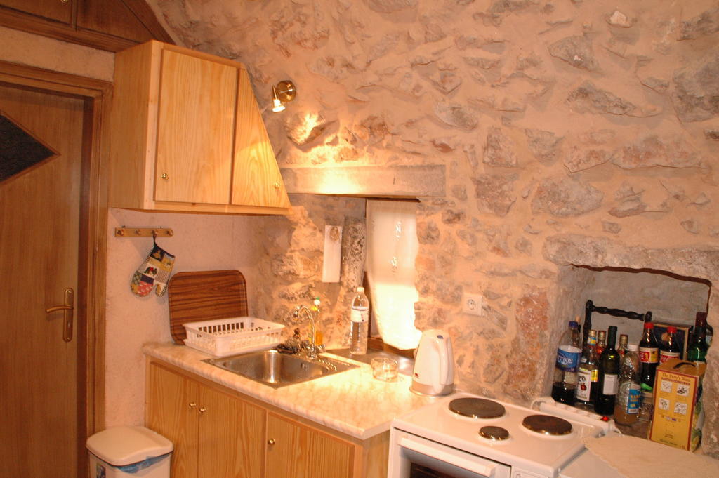 Stoneapartments, Γ Κωσταλοσ Και Σια Οε Avgonima Екстериор снимка