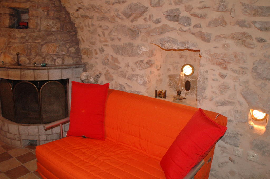 Stoneapartments, Γ Κωσταλοσ Και Σια Οε Avgonima Екстериор снимка