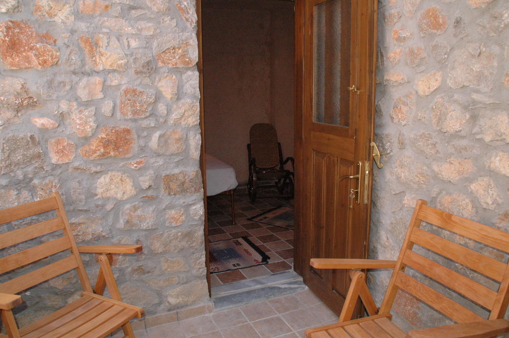 Stoneapartments, Γ Κωσταλοσ Και Σια Οε Avgonima Екстериор снимка