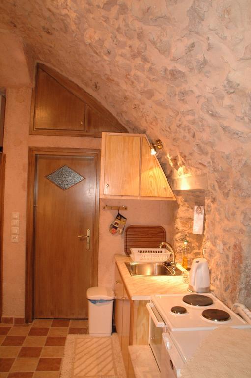 Stoneapartments, Γ Κωσταλοσ Και Σια Οε Avgonima Екстериор снимка